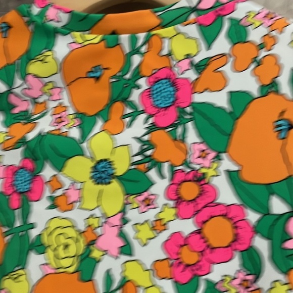 Circo Rashguard with Ruffle Size 5T - Picture 6 of 6